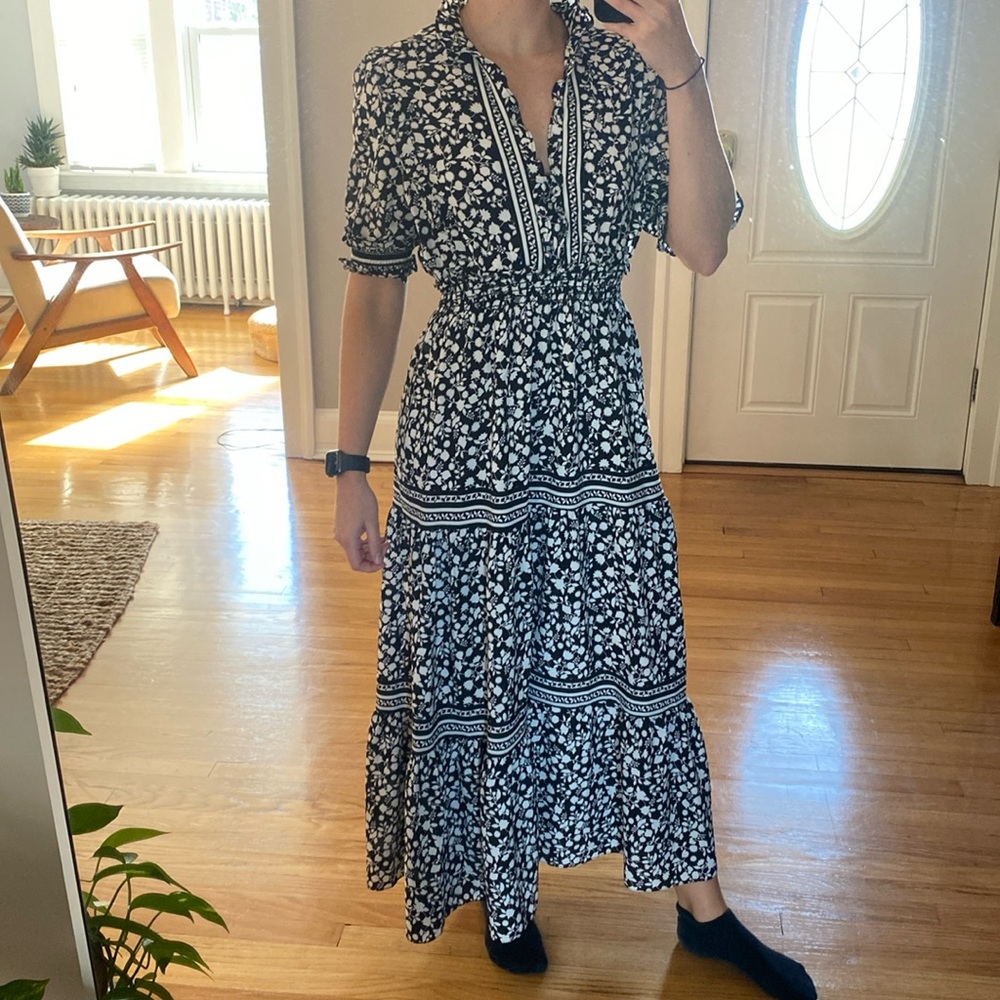 Max studio maxi dress size small black and white